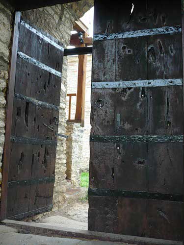 Ворота монастыря