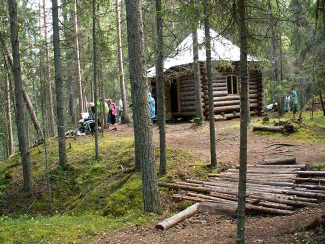 Часовня Николая Чудотворца на святом источнике в с. Сура Часовня Николая Чудотворца на святом источнике в с. Сура