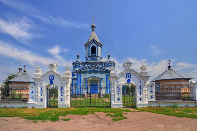 Храм Трех Святителей в г. Прилуки