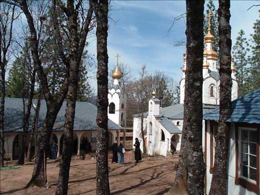 Монастырь св. Германа Аляскинского в г. Платина