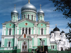 Троицкий и Преображенский соборы.