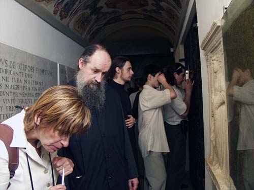 В крипте собора святого Петра